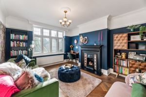 Family Room- click for photo gallery